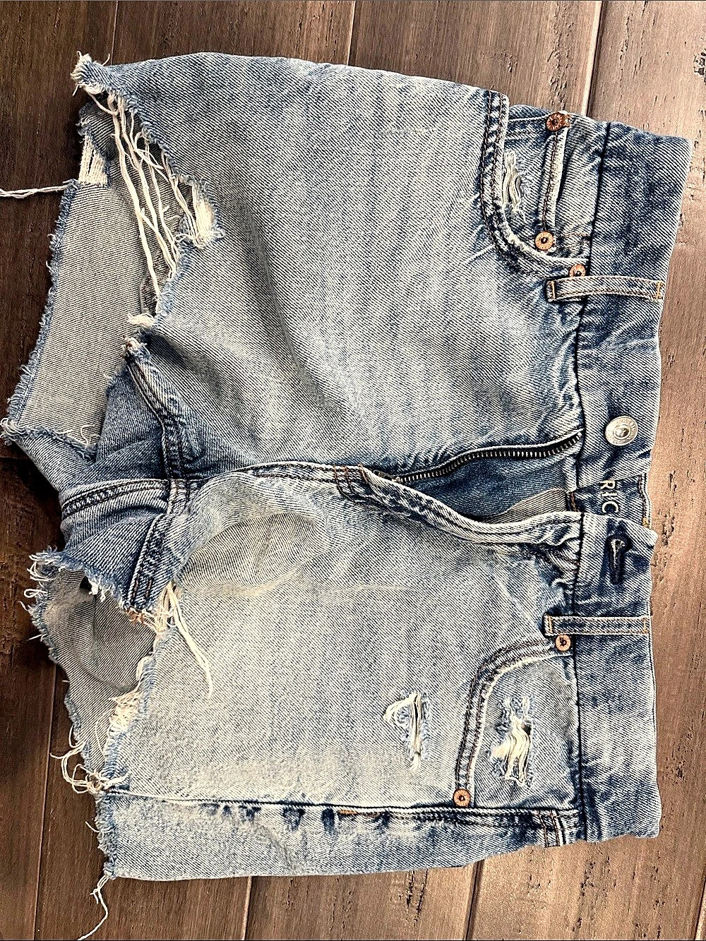 American Eagle Outfitters Distressed Denim Jean Shorts Size 4
